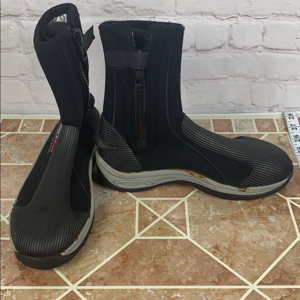 Body Glove Dive Boats